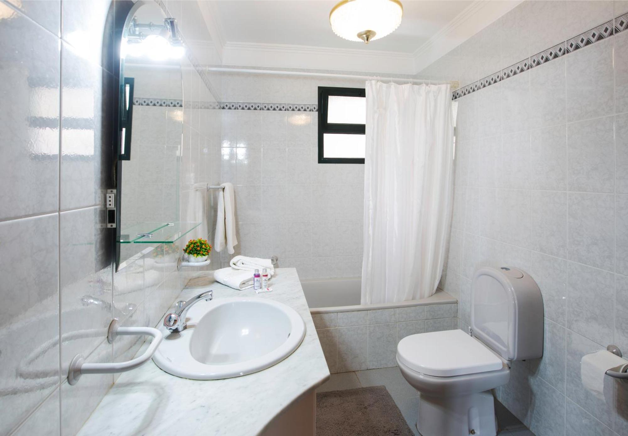 Charming Apartments In Funchal - Sao Goncalo Стая снимка
